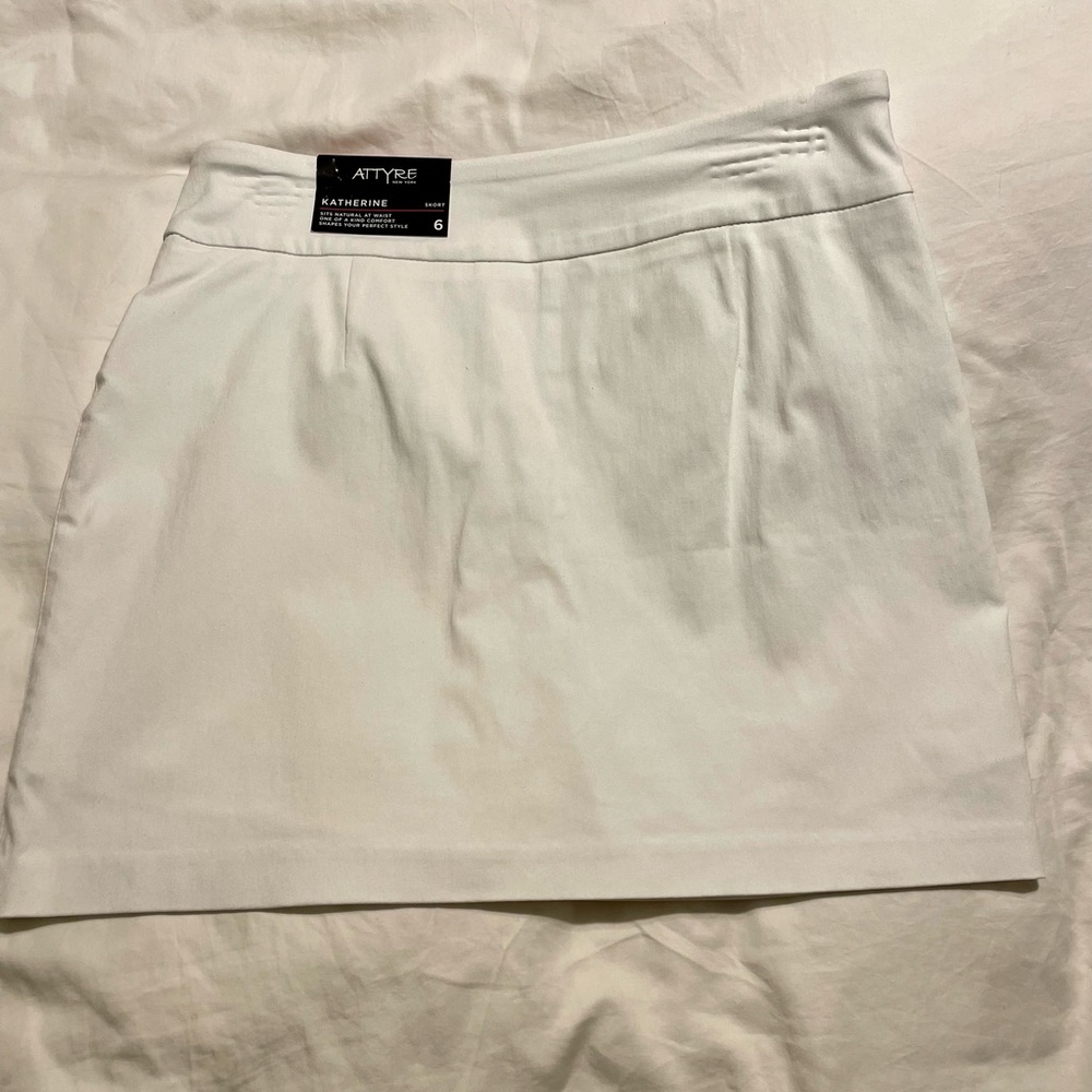NWT White Sport Skort Katherine Attyre size 6